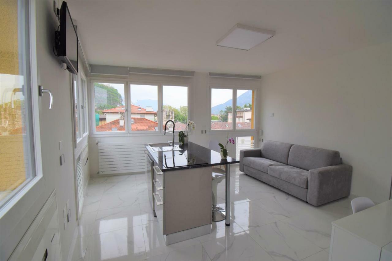 Uni Apartment *